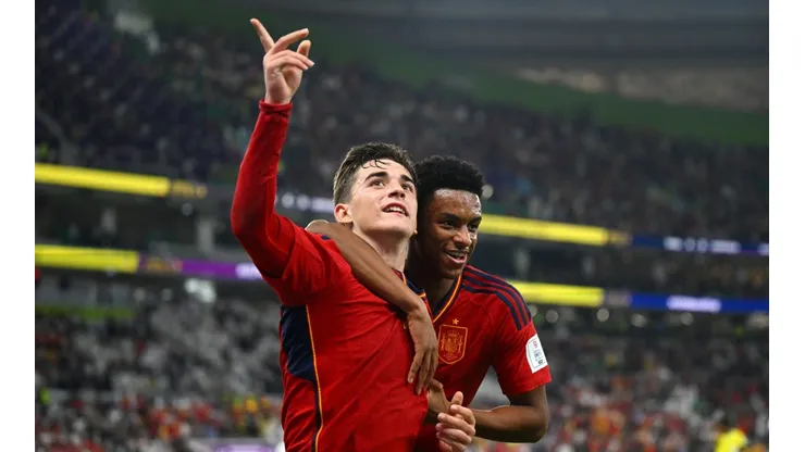 Photo by Clive Mason/Getty Images - Gavi faz grande partida na sua estreia em Copa do Mundo