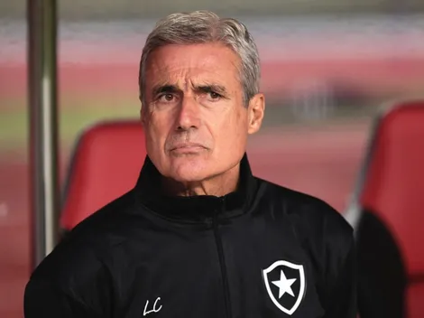 Luís Castro manda a real sobre xodó de rival do Botafogo na Seleção Brasileira