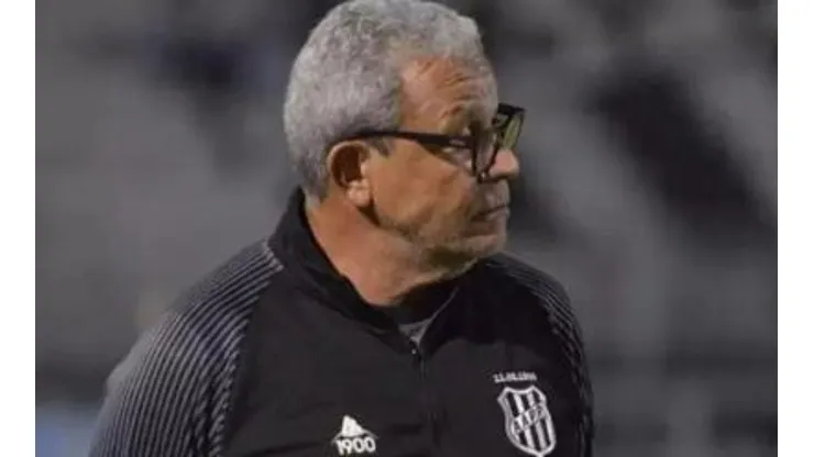 Foto: Reprodução/Álvaro Jr./Ponte Preta - Hélio dos Anjos técnico da Ponte Preta