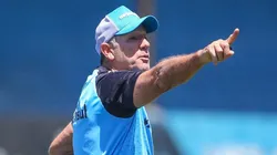 Grêmio pode cancelar contratação de reforço acertado e Renato é chamado