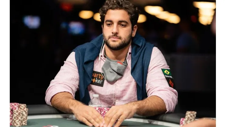 João Simão voltou a triunfar nos torneios online de Omaha (Foto: Danny Kim/PokerNews)