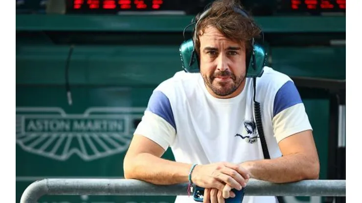 Alonso estreou pela Aston Martin em teste