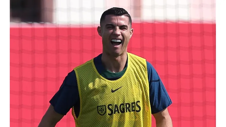Getty Images/Christopher Lee - Cristiano Ronaldo descontrai no vestiário de Portugal