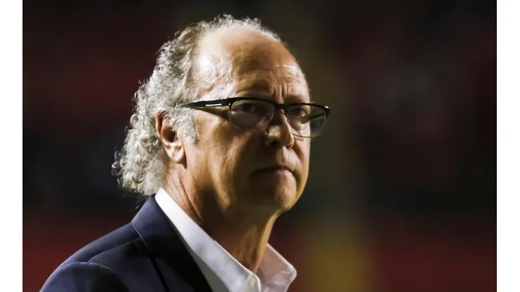 Foto: JC Imagem/AGIF - Falcão encaminha saída no Santos