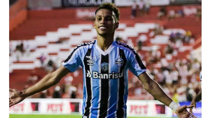 Foto: Rafael Vieira/AGIF - Bitello: jovem foi comparado a destaque da Inglaterra
