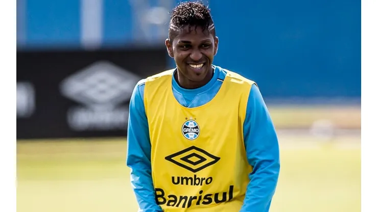 Bolaños jogou no Grêmio entre 2016 e 2017, mas sofreu com lesões - Foto: Jeferson Guareze/AGIF.