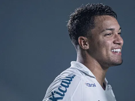 Marcos Leonardo se ‘encanta’ com companheiro e bastidores do Santos são expostos