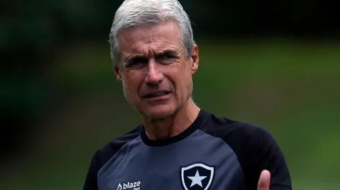 Auxiliar de Luís castro manda a real sobre trabalho da SAF