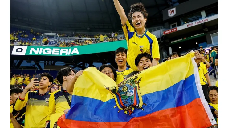 Photo by Tim Nwachukwu/Getty Images - Torcedores equatorianos reclamam bastante sobre ausência na Copa do Mundo
