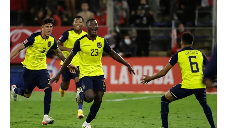 Chile v Ecuador - FIFA World Cup Qatar 2022 Qualifier
