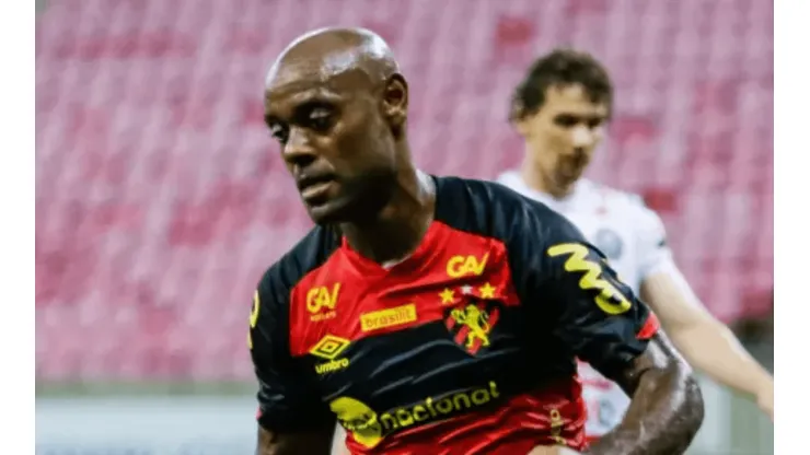 Foto: Rafael Vieira/AGIF/ "Questão de timing"; Vagner Love quase foi para gigante da Série A antes de chegar no Sport.