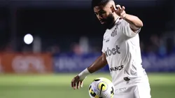 Foto: Ettore Chiereguini/AGIF - Parceiro de Felipe Jonatan pode deixar o Santos