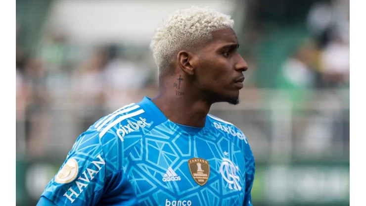 Foto: Robson Mafra/AGIF - Hugo Souza foi citado por torcedores na abertura da Copa do Mundo