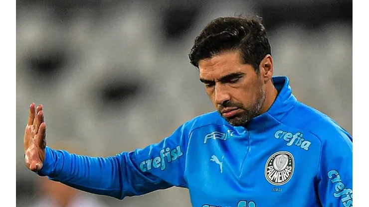 Foto: Thiago Ribeiro/AGIF - Abel quer contar com o jogador no Palmeiras em 2023.