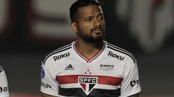 Foto: Rubens Chiri / saopaulofc.net / Divulgação - Reinaldo: lateral é apontado como alvo do Grêmio para 2023