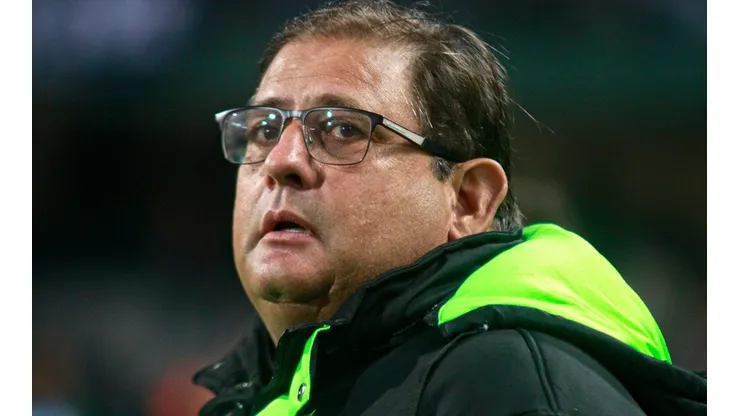 Foto: Gabriel Machado/AGIF - Guto Ferreira: elenco do Coritiba vem passando por mudanças