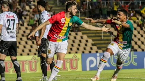 Foto: Ronald Felipe/AGIF – Poveda é alvo de clubes da Série A