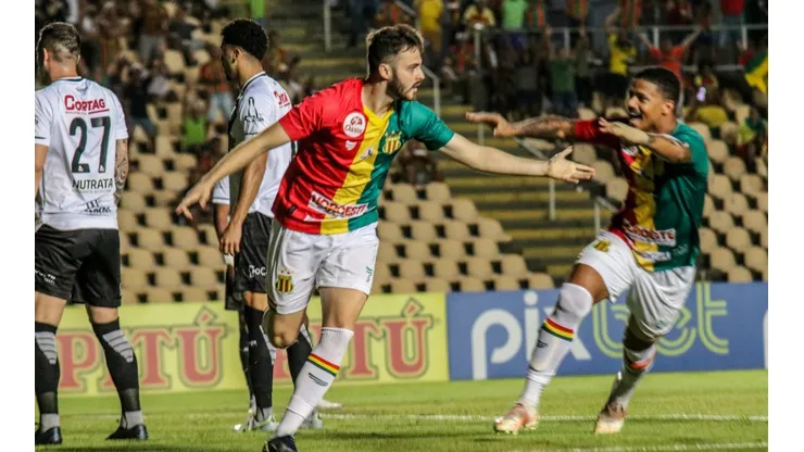 Foto: Ronald Felipe/AGIF - Poveda é alvo de clubes da Série A