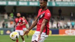 Foto: Robson Mafra/AGIF - Wanderson definiu seu futuro no Atlético-GO