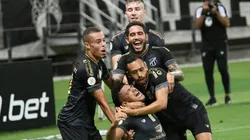 Fernando Sobral, do Ceará, comemora gol da vitória. Partida válida pela 15ª rodada do Campeonato Brasileiro de Futebol 2020, na Arena Castelão, em Fortaleza (CE). (Foto: Kely Pereira/AGIF/)
