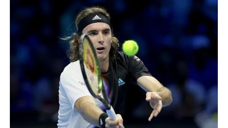 Tsitsipas pode avançar à semi do Finals