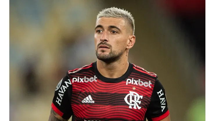 Foto: Thiago Ribeiro/AGIF - Arrascaeta é o grande meia do Flamengo.