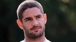 Presidente do Grêmio não se intimida e entrega sobre contratação de Pato