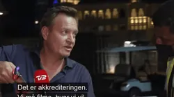 Foto: Reprodução/ Copa do Mundo 2022: Repórter da TV2 da Dinamarca é ameaçado por agentes no Qatar em transmissão ao vivo.