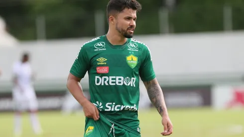 Foto: Gil Gomes/AGIF - Alesson é cria das categorias de base do Paraná Clube.