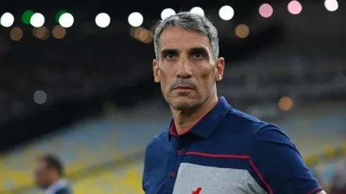 Foto: Divulgação/FEC - Vojvoda segue na mira do Santos para 2023