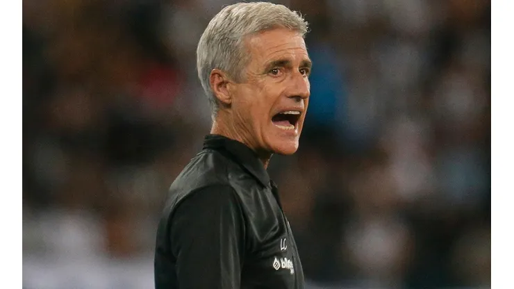 Foto: Vitor Silva/Botafogo/Divulgação - Luís Castro: técnico quer 4 reforços no Botafogo para 2023