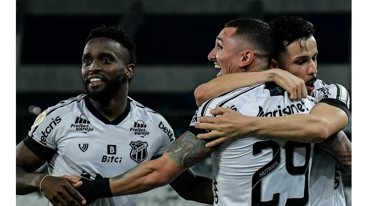 Mendoza e Vina foram procurados pelo São Paulo (Foto: Thiago Ribeiro/AGIF)