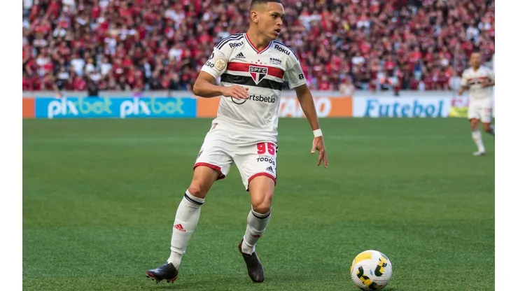 Marcos Guilherme se despediu do São Paulo (Foto: Robson Mafra/AGIF)