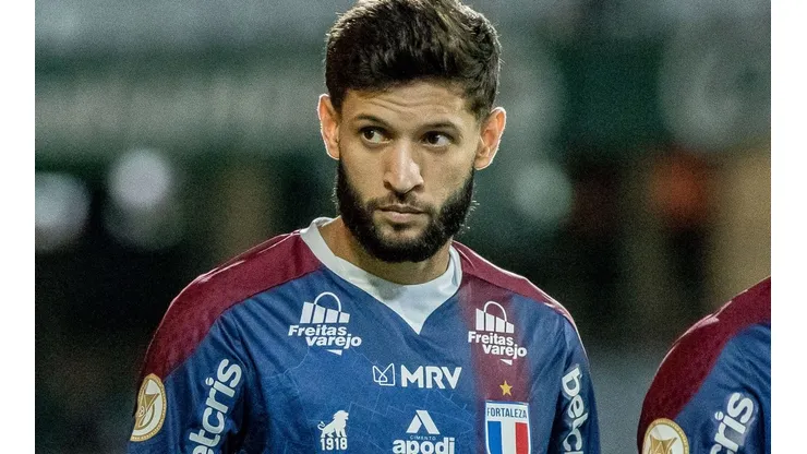 Robson Mafra/AGIF - Alvo do Vasco, Juninho Capixaba define futuro