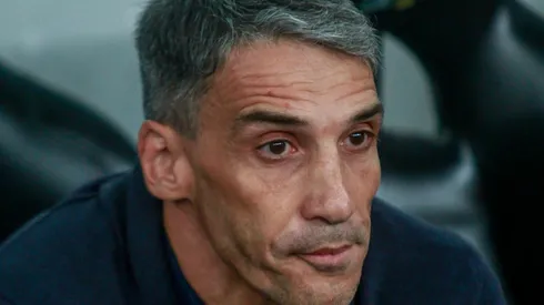 Corinthians “esquece” Vojvoda e mira tirar treinador de rival carioca