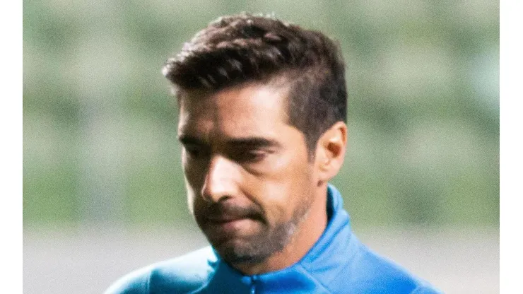 Foto: Fernando Moreno/AGIF - Atacante de Abel faz desabafo preocupante na web