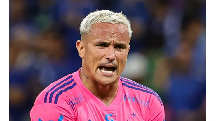 Foto: Gilson Junio/AGIF - Edu e + 1 podem deixar o Cruzeiro