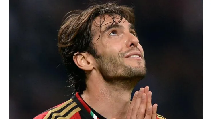 Alexandre Pato poderá voltar ao futebol brasileiro - Photo by Claudio Villa/Getty Images)