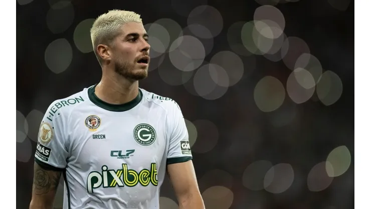 Jorge Rodrigues/AGIF/ "Sigo para um novo caminho"; Pedro Raul, vice-artilheiro do Brasileirão, se despede do Goiás.