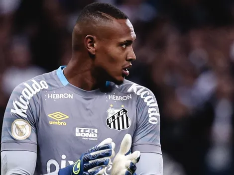 Santos estipula prazo para definir situação de John e barca 'vaza'