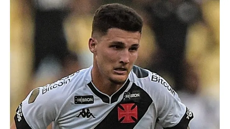 Foto: Thiago Ribeiro/AGIF - Vasco quer zagueiro para ser substituto de Boza