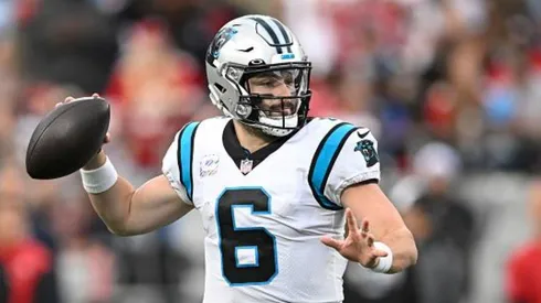 Mayfield vai jogar contra o Ravens no próximo domingo (20)