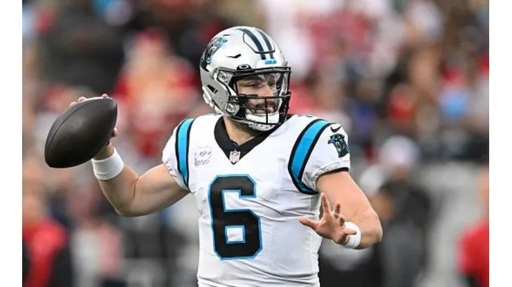 Mayfield vai jogar contra o Ravens no próximo domingo (20)