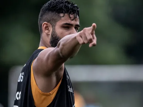 Felipe Jonatan topa jogar em rival do Santos na Sul-Americana