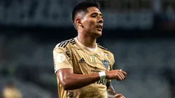 Gustavo Sacrpa quase deixou o Palmeiras para jogar 'ao lado' de Zaracho no Atlético - Foto: Alessandra Torres/AGIF