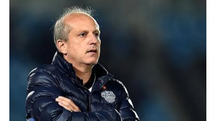 Foto: Thananuwat Srirasant/Getty Images - Alexandre Gama passou por mais de dez clubes na carreira