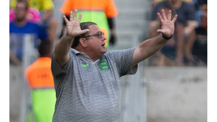 Foto: Gil Gomes/AGIF - Guto Ferreira reclamou de atuação do Coritiba