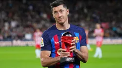 Alex Caparros/Getty Images. O polonês Robert Lewandowski assinou com o Barcelona em junho de 2022