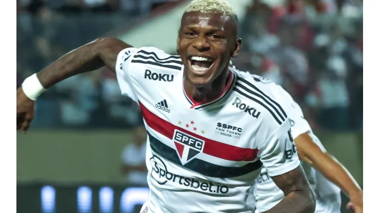 Agif/Marcello Zambrana - Arboleda faz a alegria da torcida do São Paulo