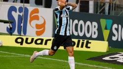 Foto: Maxi Franzoi/AGIF - Ferreirinha está sendo cobiçado no mercado da bola